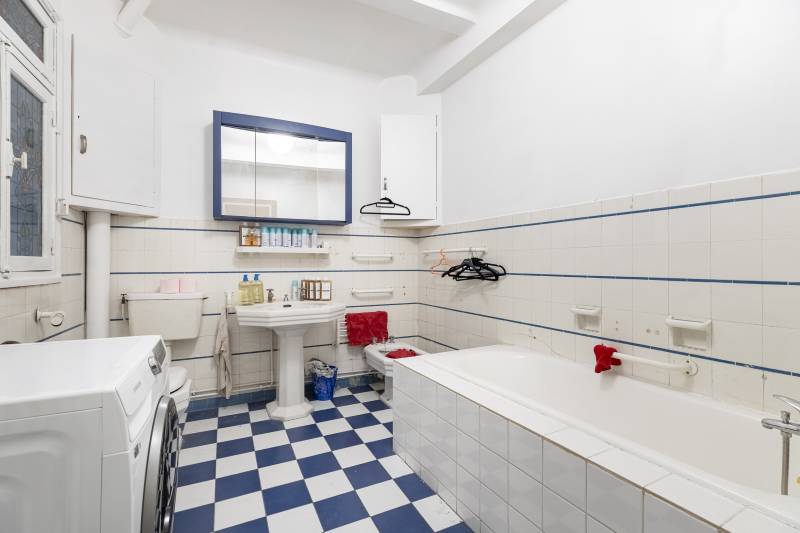 Appartement familial à rénover de 145m² avec 3 à 4 chambres : Paris 6ème : Notre-Dame des Champs | Port-Royal  