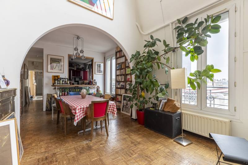 Appartement familial en duplex au dernier étage avec ascenseur - Paris 14ème limite 6ème : rue Campagne Première  
