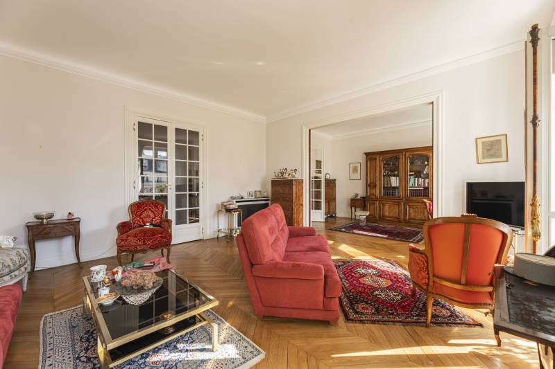 Appartement familial de standing de 240 m² situé en étage avec ascenseur et balcon - Paris 6ème : Notre-Dame des Champs | Montparnasse  