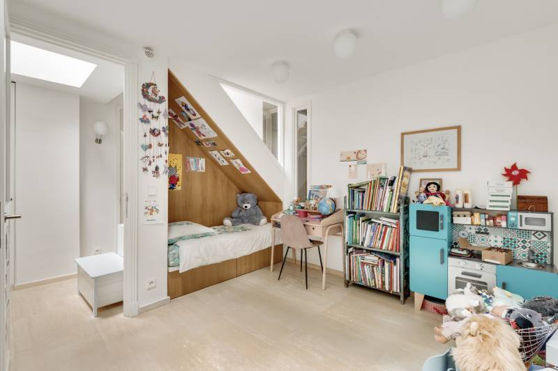 Appartement loft, entièrement rénové, en duplex avec deux chambres - Paris 14ème limite 6ème : rue Boissonade | quartier Montparnasse  
