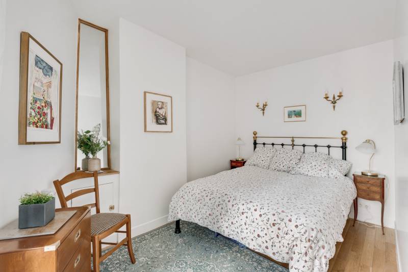 Appartement deux pièces de 33m² situé au 2ème étage par escalier - Paris 5ème : rue du Cardinal Lemoine | Place de la Contrescarpe | sectorisation Henri IV  