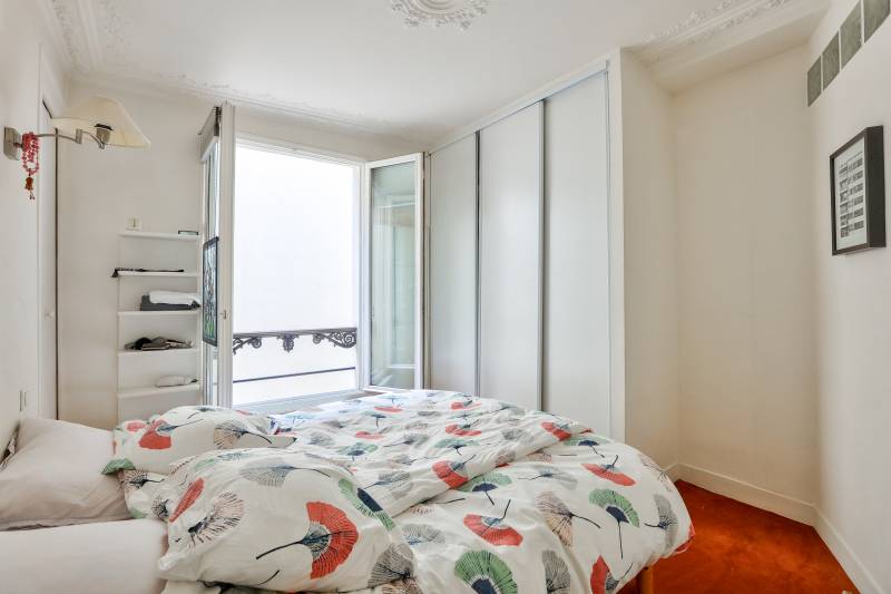 Appartement 3 pièces situé au 4ème étage avec ascenseur - Paris 6ème : rue d'Assas | Jardin du Luxembourg  