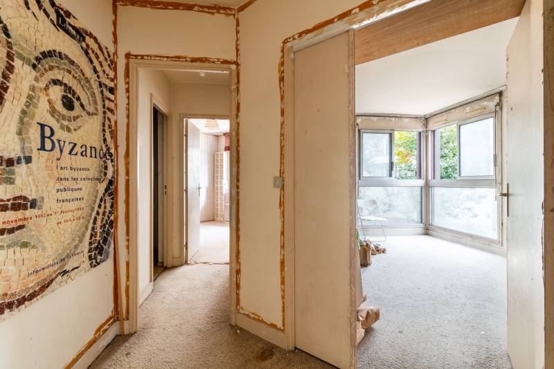 Appartement 2 pièces à rénover avec une place de parking - Paris 14ème - proche 6ème : rue Larochelle | quartier Montparnasse  