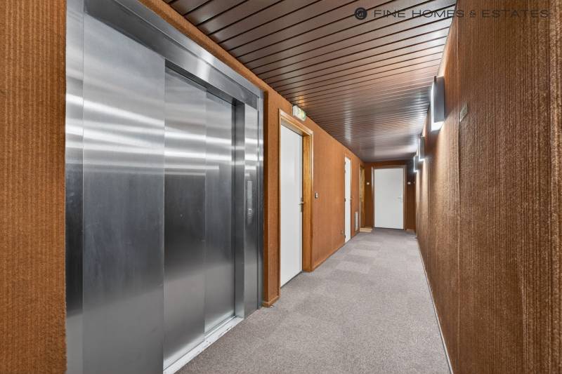 Appartement 2 pièces de 55 m² avec terrasse au sein d'un immeuble semi-récent - Paris 6ème : rue Notre-Dame des Champs  