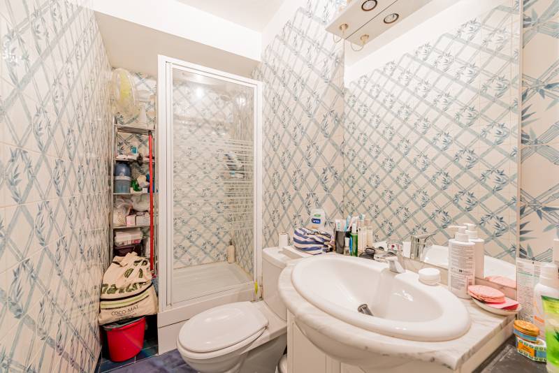 Studio de 23m² calme et lumineux situé dans un immeuble semi-récent avec gardienne - Paris 6ème : rue Stanislas | quartier Notre-Dame des Champs  