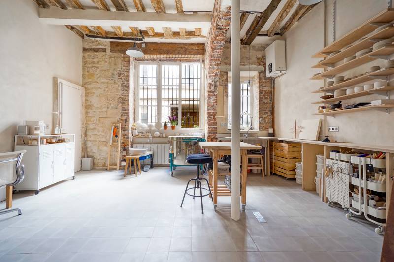 Atelier d'artiste au calme sur cour - local à usage d'habitation - Paris 7ème : rue de Bourgogne | Invalides  