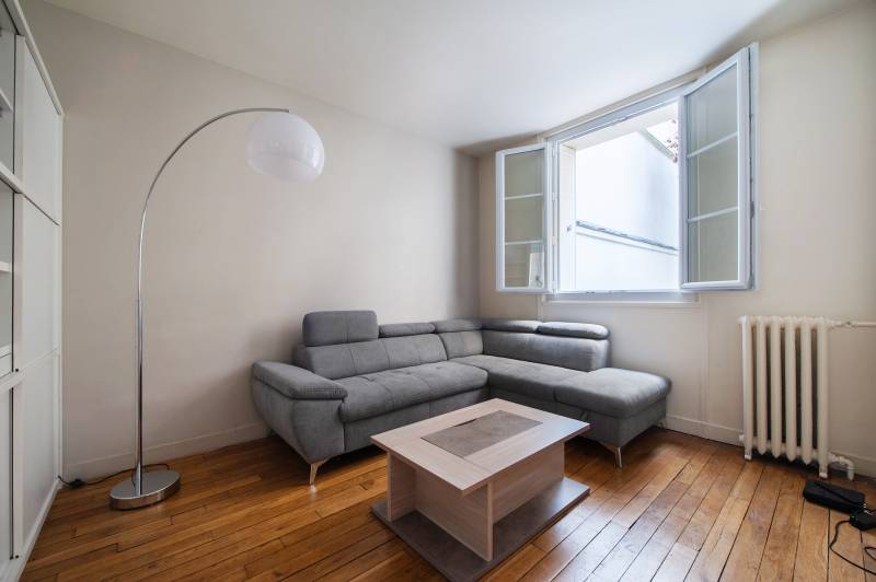 Appartement 3 pièces avec 2 chambres situé au rez-de-chaussée sur cour au calme - Paris 6ème : rue Notre-Dame des Champs  