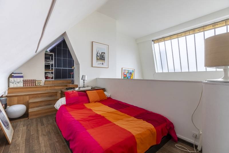 Appartement familial en duplex au dernier étage avec ascenseur - Paris 14ème limite 6ème : rue Campagne Première  