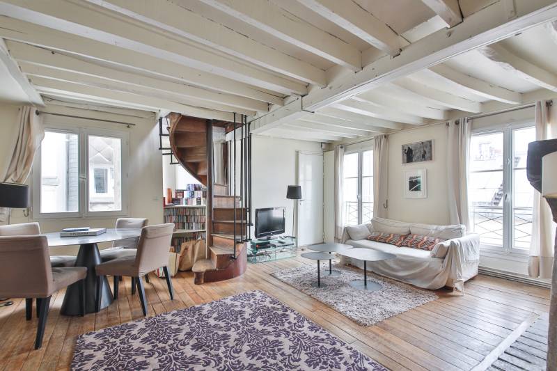 Appartement 3 pièces en duplex de 66 m² au 6ème étage avec ascenseur - Paris 6ème : rue de Fleurus - Jardin du Luxembourg - vue Panthéon  
