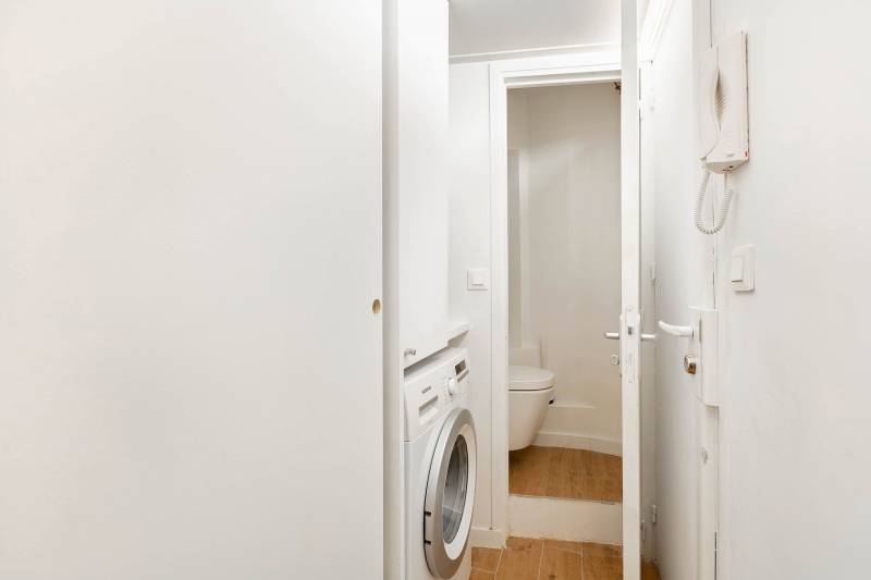 Charmant studio situé au premier étage au calme sur cour : Paris 6ème : rue des Canettes | quartier Odéon  