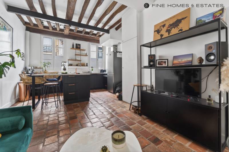 Appartement 2 pièces en duplex situé dans un immeuble ancien : Paris 6ème : rue Vavin - quartier Notre-Dame des Champs  