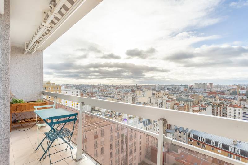 Appartement 3 pièces entièrement rénové avec balcon au 15ème étage avec ascenseur - Paris 14ème : rue d'Alésia | métro Plaisance  