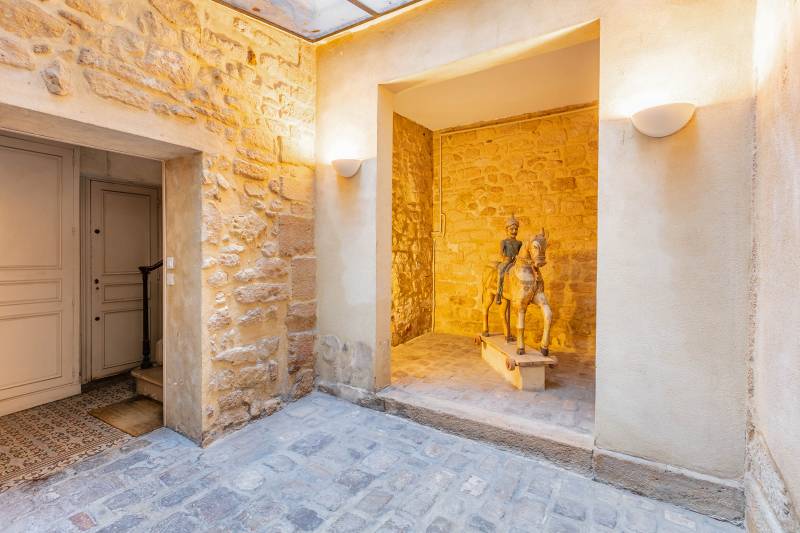 Charmant studio situé au premier étage au calme sur cour : Paris 6ème : rue des Canettes | quartier Odéon  