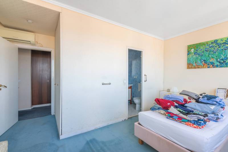 Appartement familial traversant de 167 m² avec vues exceptionnelles - Paris 6ème : rue de Vaugirard - métro Vaneau - Duroc  