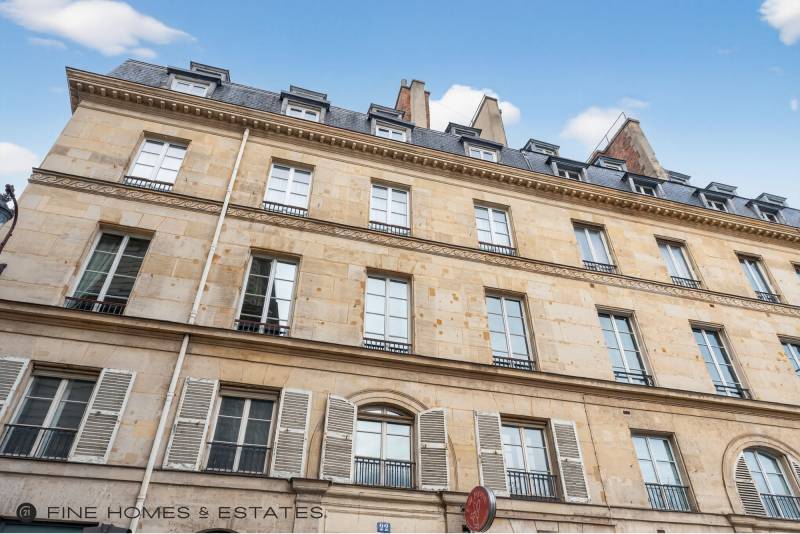 Appartement 3 pièces avec 2 chambres au dernier étage avec vue dégagée sur le Jardin du Luxembourg - Paris 6ème : rue de Vaugirard  