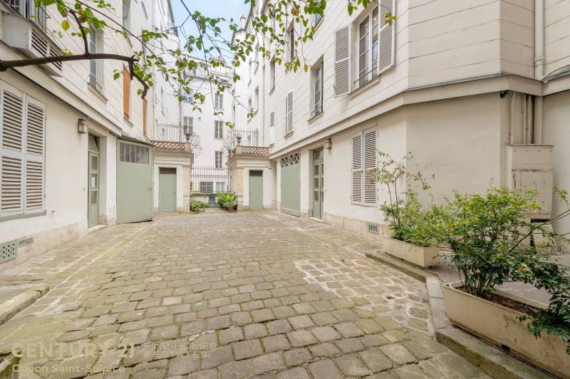 Appartement d'exception de 170 m² en parfait état avec 4 chambres : Paris 6ème : rue de Condé - Théâtre de l'Odéon  