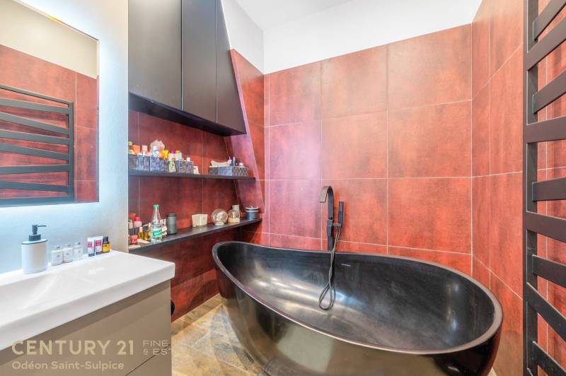Appartement d'exception de 170 m² en parfait état avec 4 chambres : Paris 6ème : rue de Condé - Théâtre de l'Odéon  
