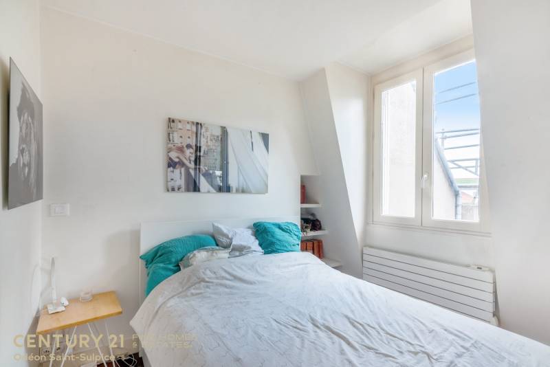 Chambre au calme sur cour - Paris 6ème - appartement 2 pièces à vendre