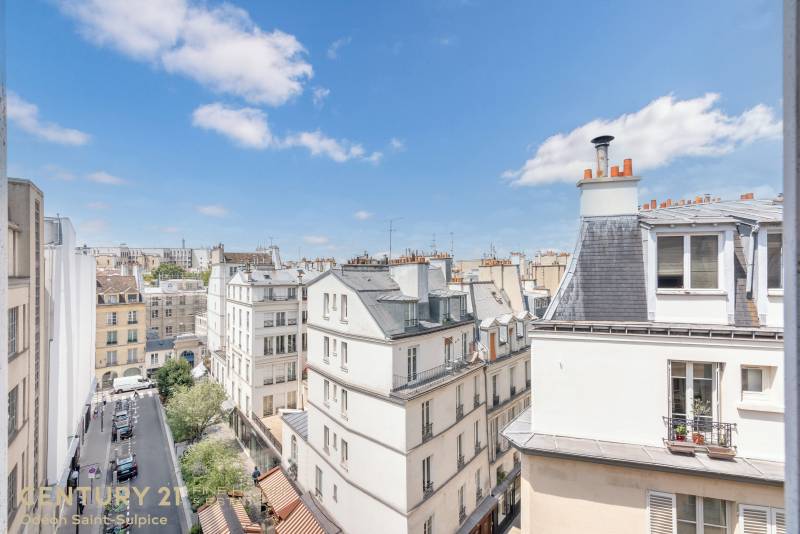 Appartement 2 pièces en dernier étage avec vue dégagée - Paris 6ème - rue Mazarine