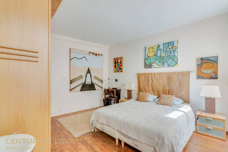 Appartement 3 pièces de 63m² avec 2 belles chambres au calme sur cour - Paris 6ème : rue des Saints-Pères  