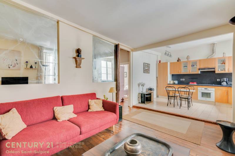 Appartement 3 pièces de 63m² avec 2 belles chambres au calme sur cour - Paris 6ème : rue des Saints-Pères  