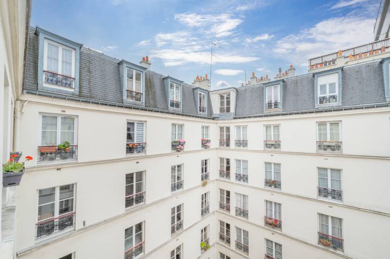 Appartement 3 pièces avec 2 chambres au 5ème étage avec ascenseur : Paris 14ème limite 6ème : Vavin - Port Royal  