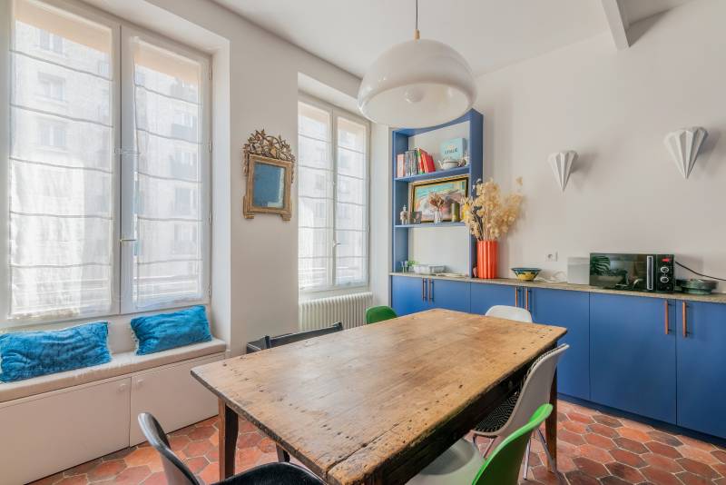 Charmant appartement 3 pièces avec 2 chambres - Paris 6ème : rue Saint-Placide - Le Bon Marché  