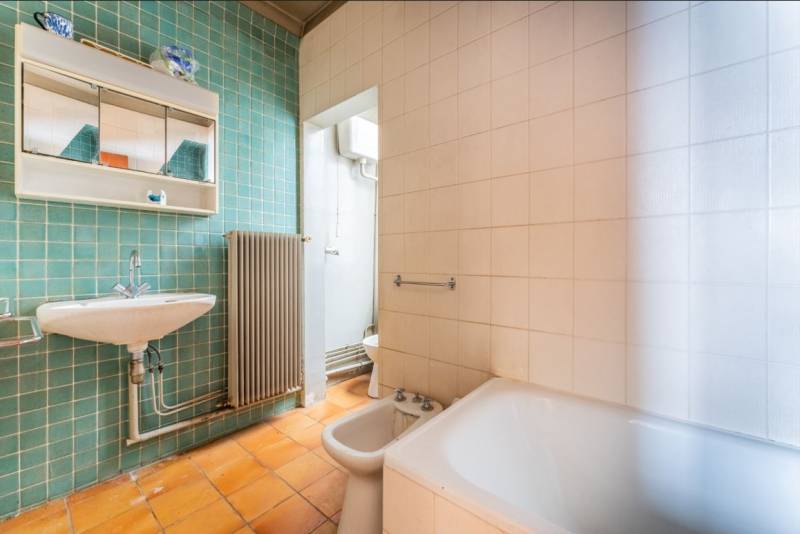 Appartement 4 pièces en duplex entièrement à rénover - 2ème et 3ème étage - Paris 6ème : rue Saint-Sulpice  