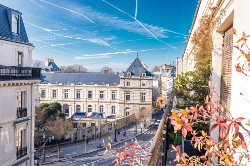 Vue sur le Jardin du Luxembourg - appartement à vendre à Paris 6ème - Century 21 Fine Homes & Estates