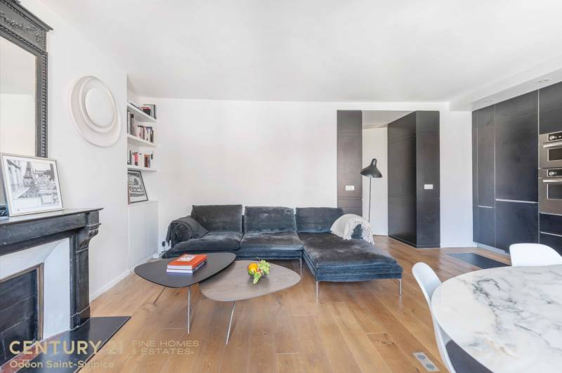 Appartement 3 pièces avec vue dégagée située au 4ème étage avec ascenseur - Paris 6ème : rue Monsieur Le Prince - Jardin du Luxembourg  