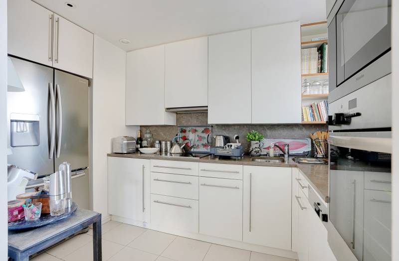Appartement 3/4 pièces de 142 m² situé au 6ème étage avec ascenseur - terrasse et balcons - vue dégagée - Paris 6ème : rue Stanislas - Notre-Dame des Champs  