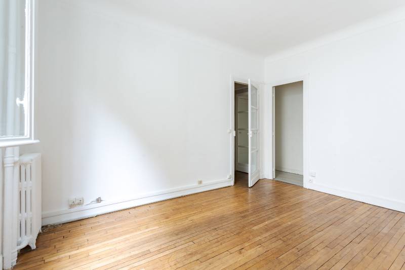 Appartement 2 pièces à rénover - Paris 13ème - rue Auguste Lançon - à proximité du Parc Montsouris  