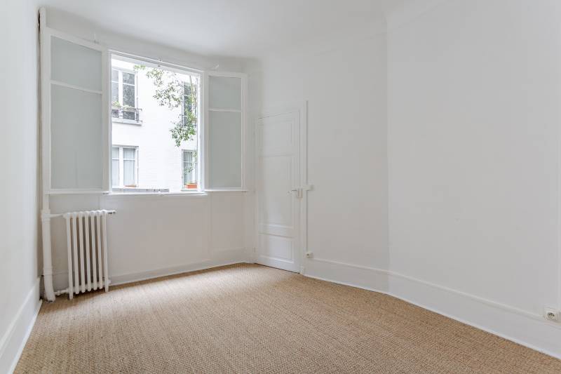 Appartement 2 pièces à rénover - Paris 13ème - rue Auguste Lançon - à proximité du Parc Montsouris  