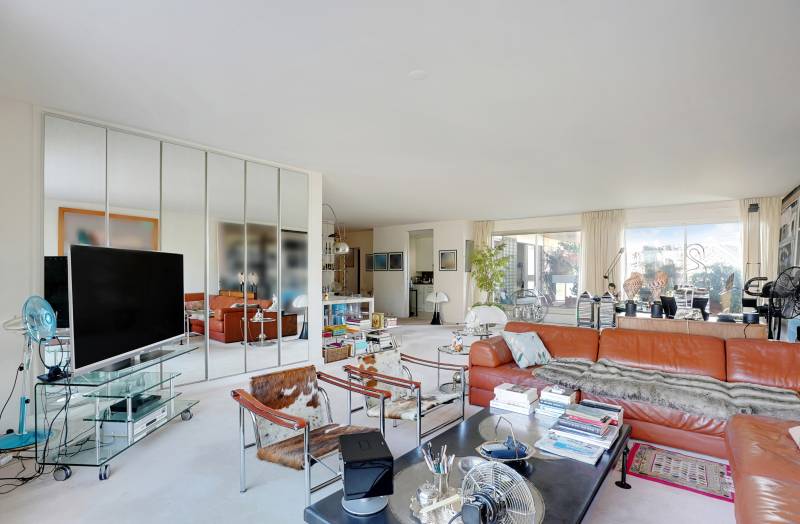 Appartement 3/4 pièces de 142 m² situé au 6ème étage avec ascenseur - terrasse et balcons - vue dégagée - Paris 6ème : rue Stanislas - Notre-Dame des Champs  