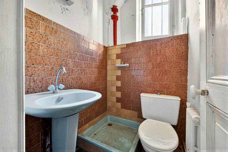 Appartement familial de 158m² avec 4 chambres - entièrement à rénover - Paris 6ème : Boulevard Raspail - métro Notre-Dame des Champs  