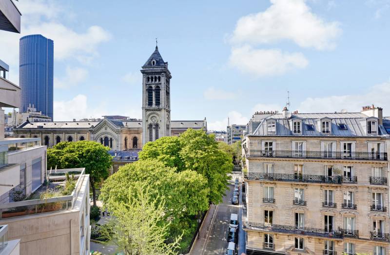 Vue dégagée - appartement avec terrasse - Paris 6ème - rue Stanislas
